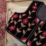 گل_قرمز_برگ_طلایی